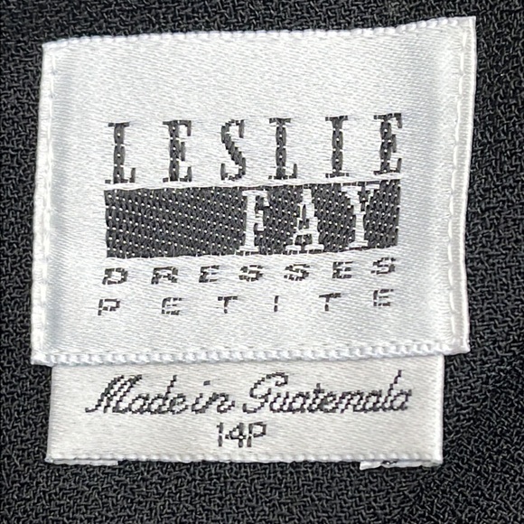 Leslie Fay black velvet jacket 14P - Picture 5 of 9